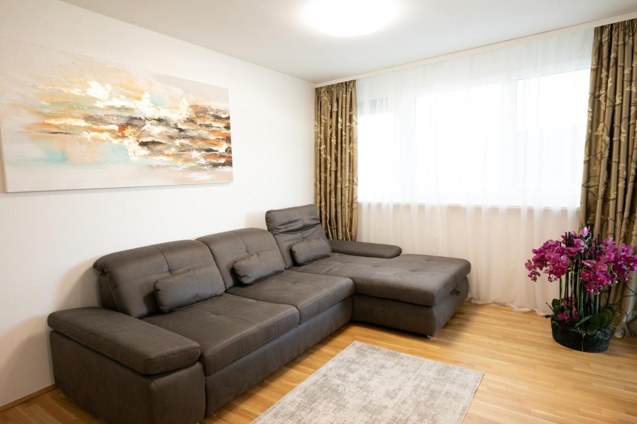 Schoenes Living Am Donauufer Viena Exterior foto